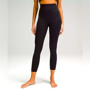 lululemon High-Rise Pant/ Leggings with Pockets 25"